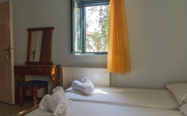 Kiveli - Comfy stone villa with seaview