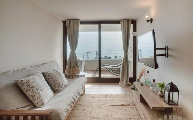 Rustic Beach Concon