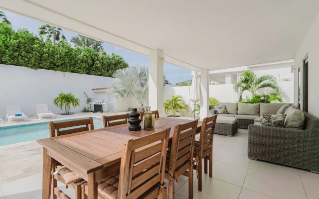 Paradise Aruba - 4 Bedroom Private Pool