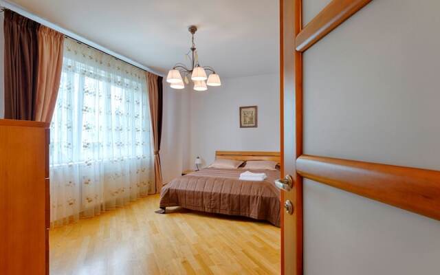 Home Apart Surganova str. 5A