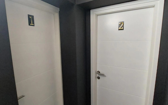 Modern&Private,Main Square-4Min Walk,Chic Apt 2