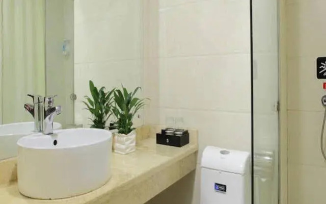 A Home Hotel Liuzhou Yuejin Road