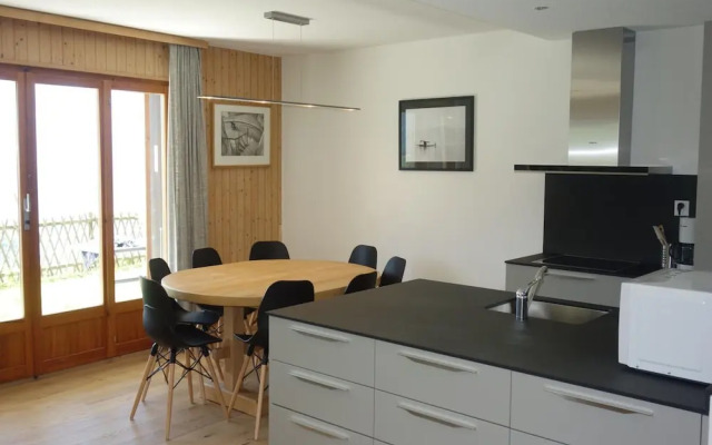 Apartment With Laundary Facilities