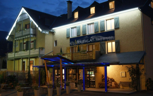 hotelImage