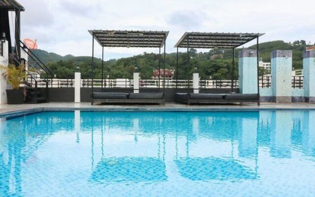 NIDA Rooms Turquoise Blue Patong