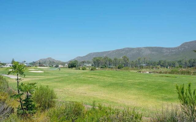 Fernkloof Fairways Villa