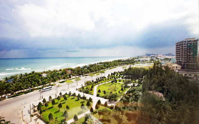 Grand Mango Hotel