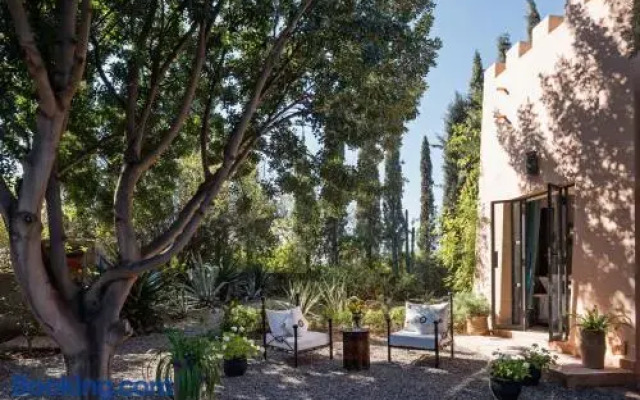 Villa Dinari
