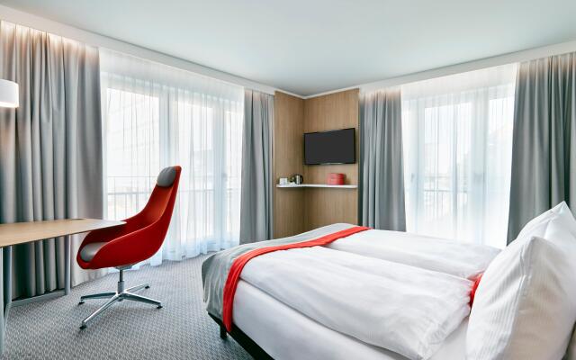 Holiday Inn Express Berlin - Alexanderplatz, an IHG Hotel