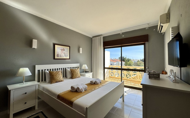 Albufeira Central 8 by Homing