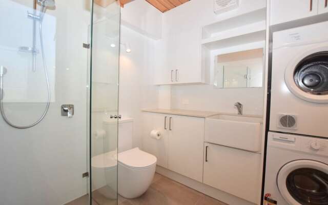 Sublime Cedar Lodge Leura