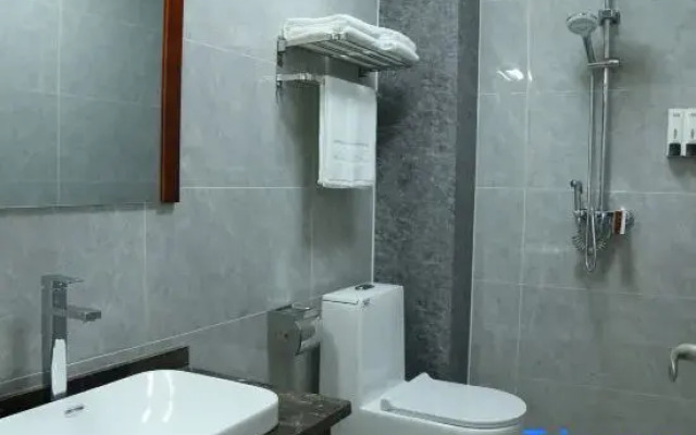 Rongcheng Huayue Hotel