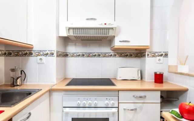 Apartment - 2 Bedrooms with Pool and WiFi - 107884