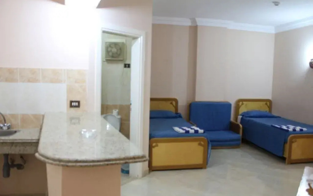 Golden Rose Hotel