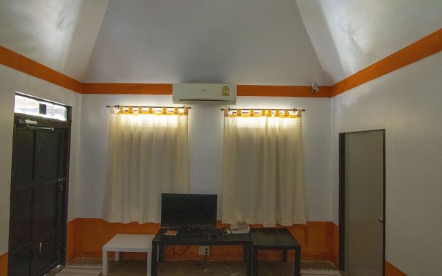 Ban Na White Sand Beach