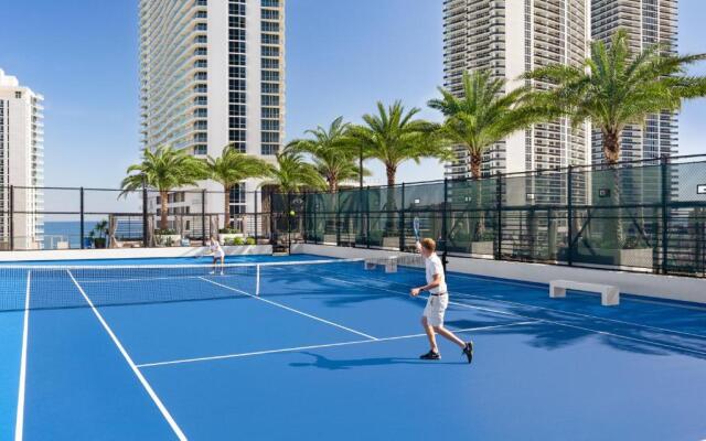 HYDE Beach House Resort Rental