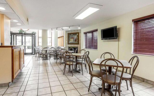 Quality Inn And Suites Dollywood