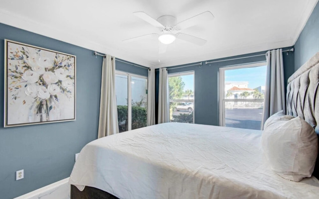 Poolside Villas #104