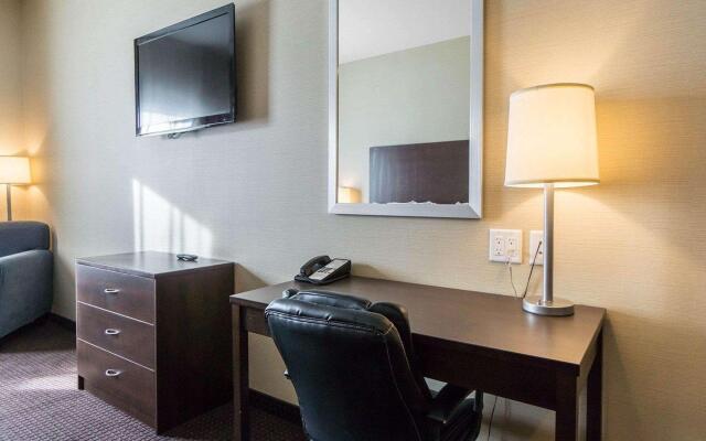 Comfort Inn & Suites