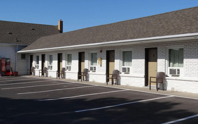 Falcon Inn