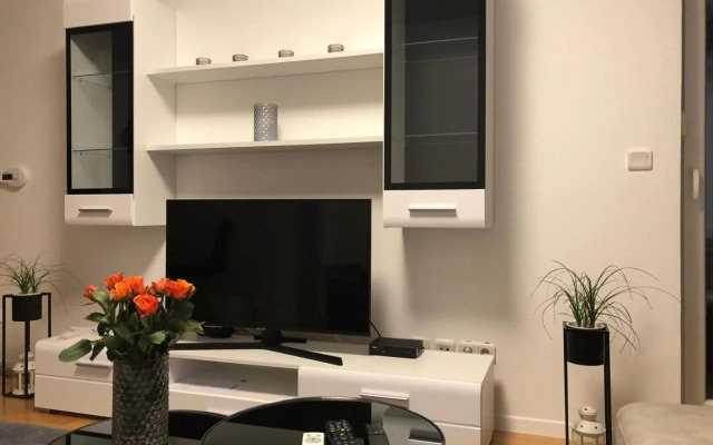 Apartment Queen
