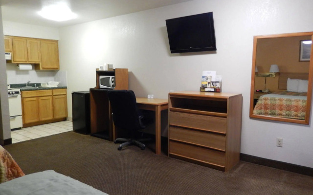 Pearsall Executive Inn