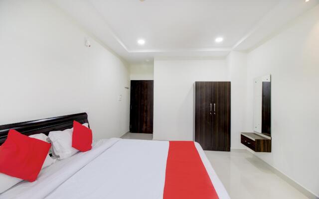 OYO 82495 Pgr Guest Inn