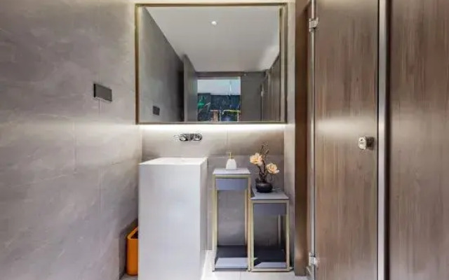 Wuhan Rejoice by Argyle Hotel(Yellow Crane Tower &Tanhualin Store)
