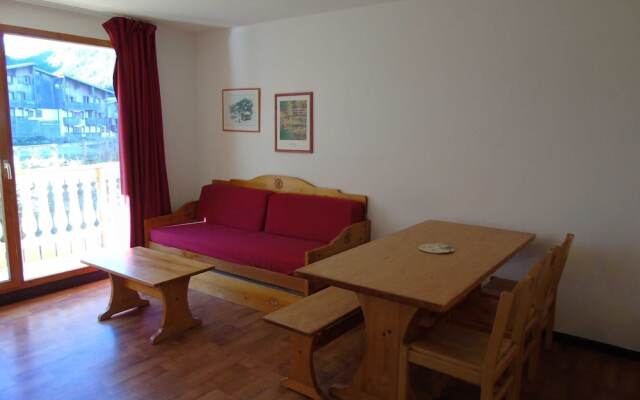 Lou Services Apartment CB43 LSI 001