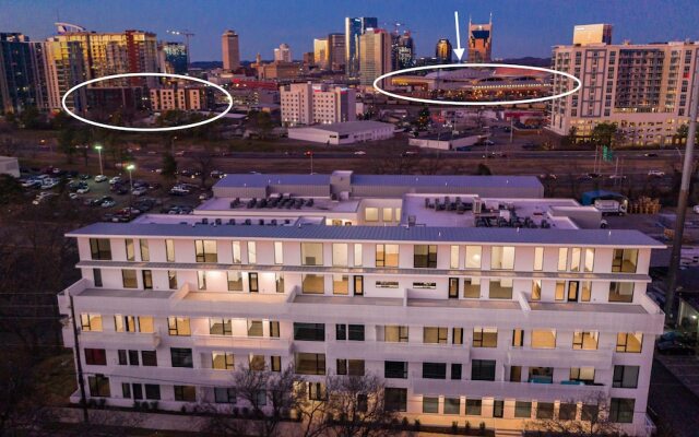 920un315 1 Bedroom Condo