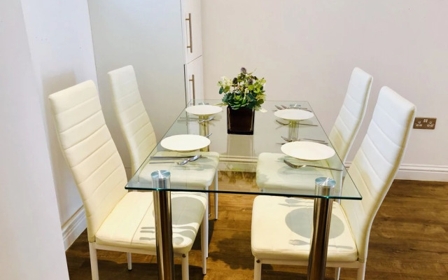 Everest Apartments Aldershot by SAZ Living