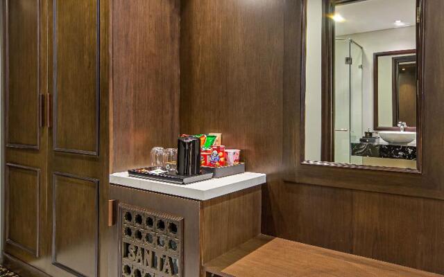 Santa Luxury Hotel