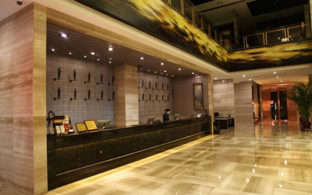 Royal Hotel