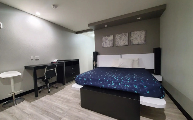 Crystal Inn