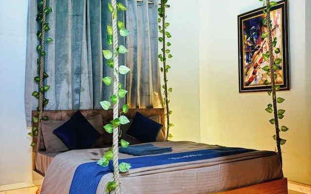Roomshala 177 Homestay Thehrav