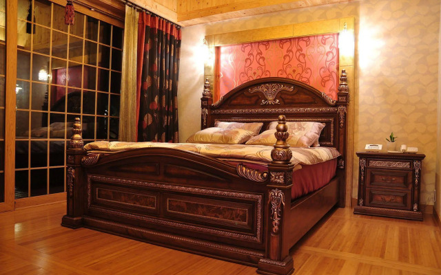 PalmValley Pool Villa Resort