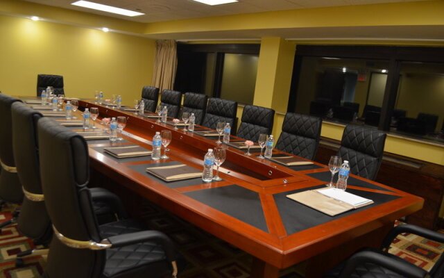 Holiday Inn Select Clinton