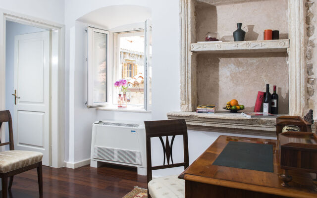 Villa Mirabilis, stunning superior villa, Dubrovnik Old Town