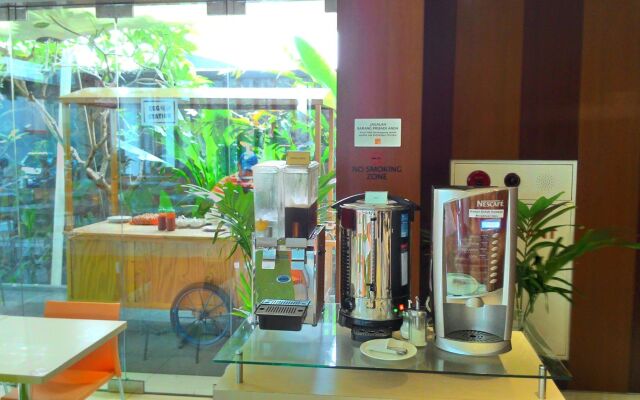 V Hotel Tebet, Jakarta