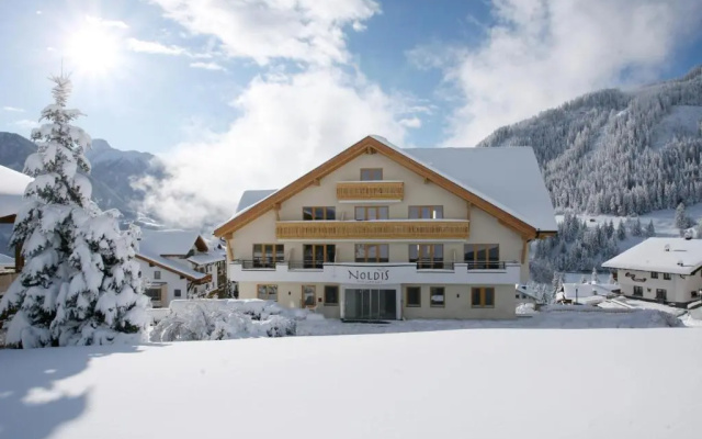 Noldis Hotel