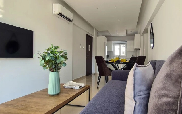 Phaedrus Living: Seaside Luxury Flat Lighthouse 65