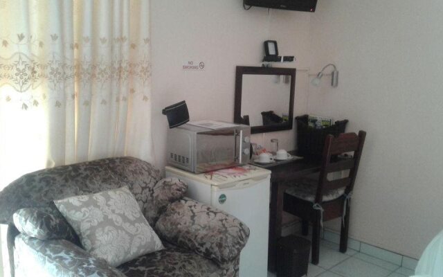 Umqhele Bed  Breakfast