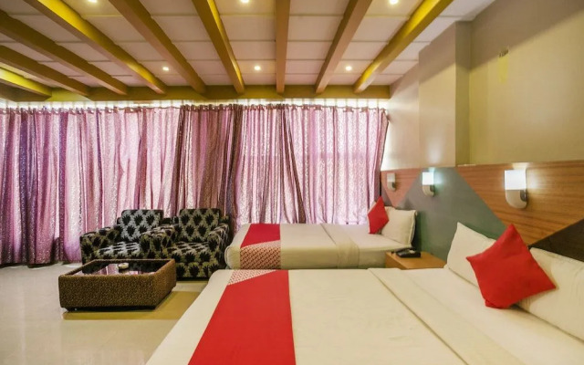 Oyo 436 Emirates Suites