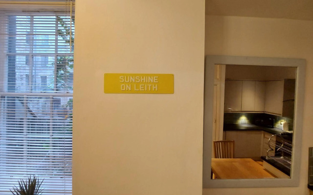 Sunshine On Leith Apartment