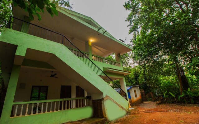 OYO 16918 Home Serene 1BHK Assagao