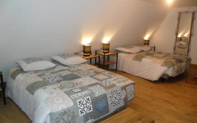 Le Village Des Glycines