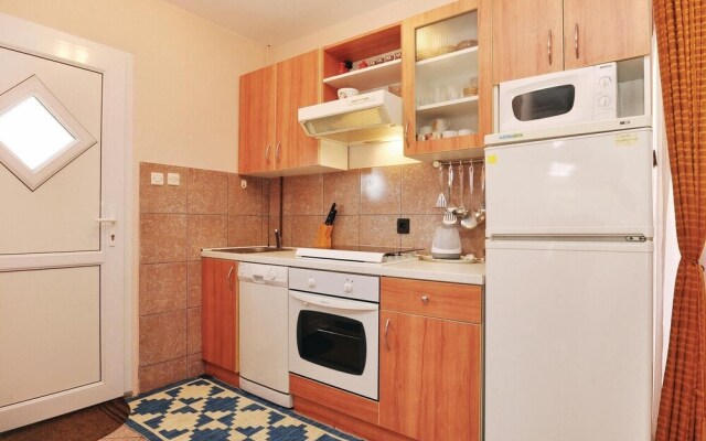 Awesome Home in Privlaka With Wifi and 2 Bedrooms