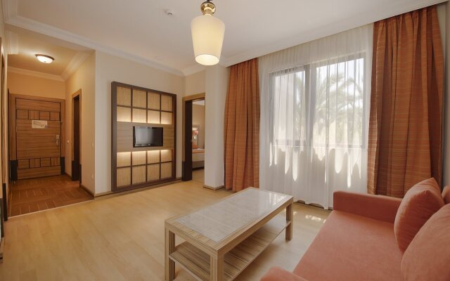 Quattro Beach Spa & Resort Hotel