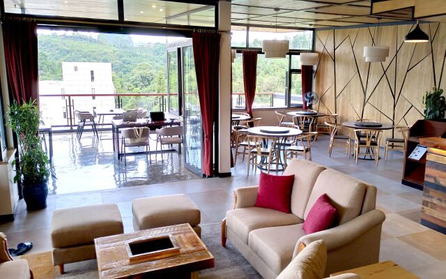 The Bamboo Leaf Yangshuo