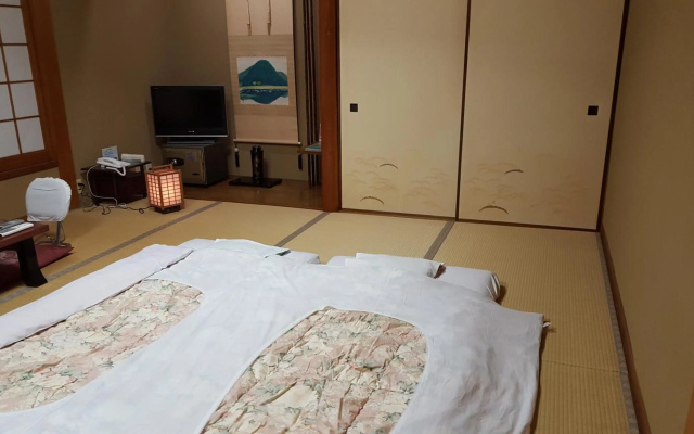 Tsukimotoya Ryokan – Guest Rooms – Toyooka